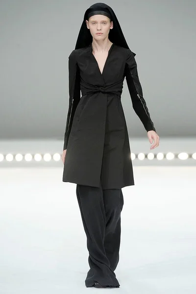 Look 24